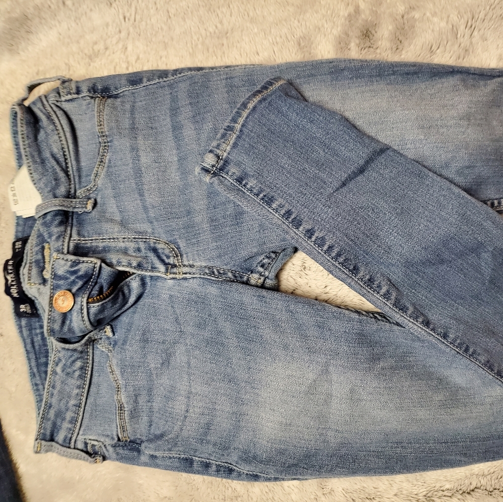 Women's Hollister size 3 jeans (jeggings)